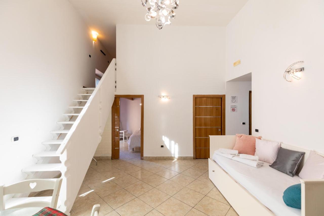 Apartment With Sea View With 2 Lifts Above Montesanto! Naples Exterior photo
