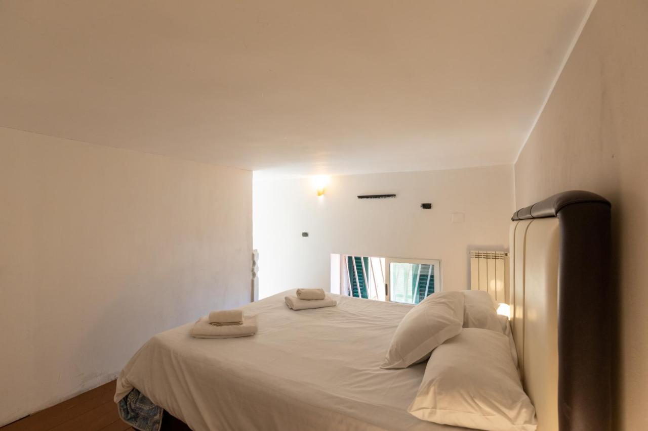 Apartment With Sea View With 2 Lifts Above Montesanto! Naples Exterior photo