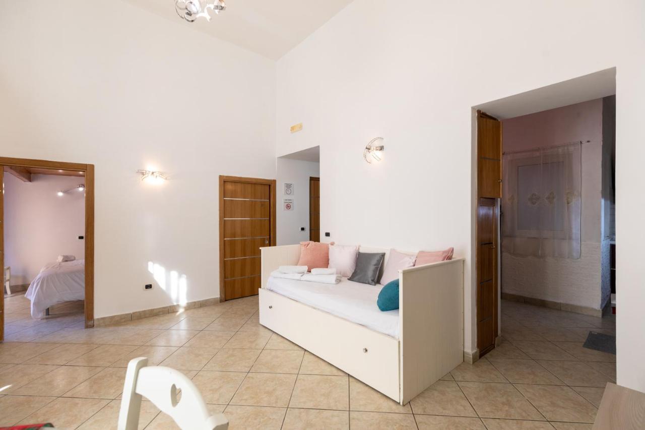 Apartment With Sea View With 2 Lifts Above Montesanto! Naples Exterior photo